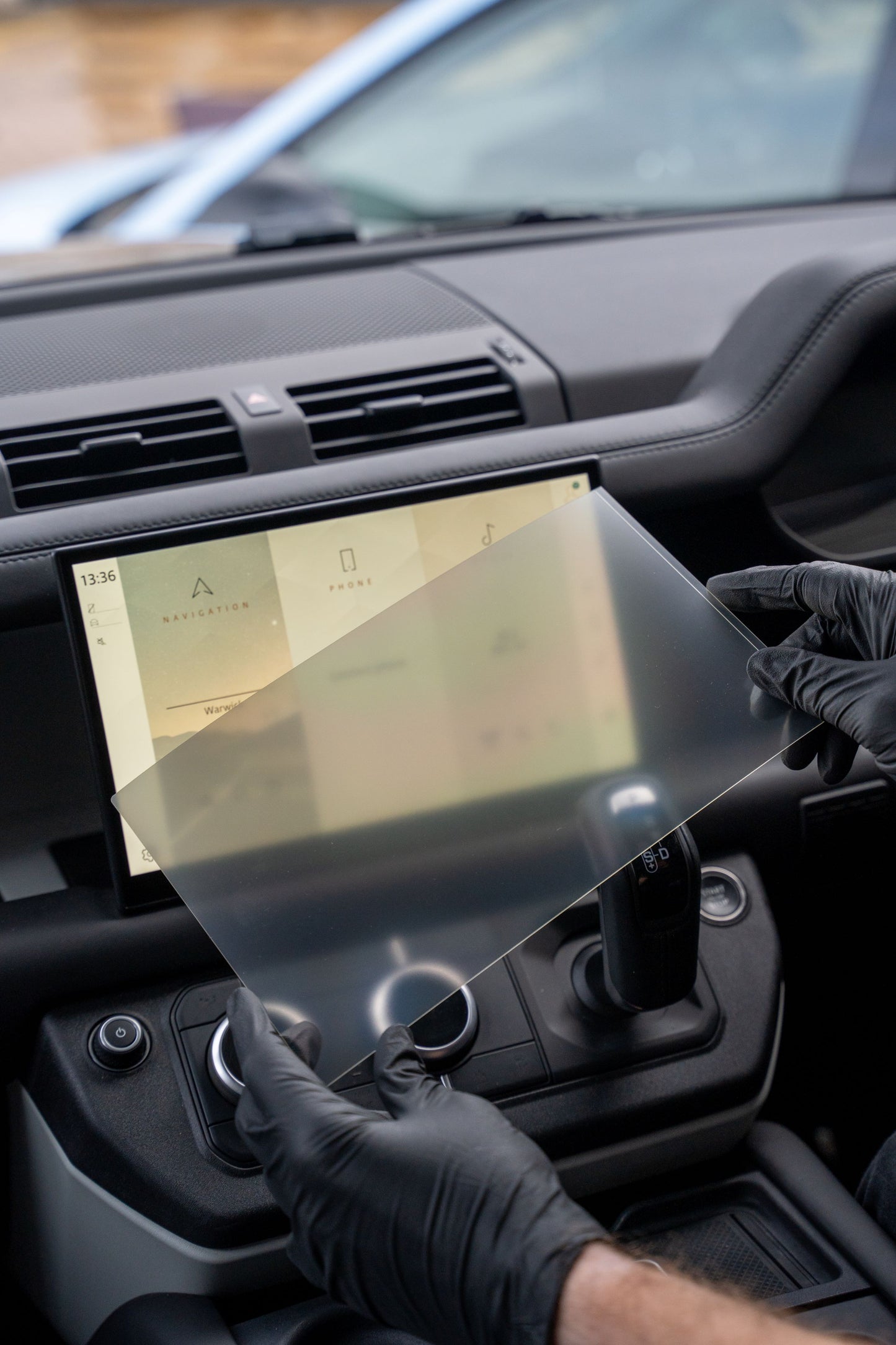 Land Rover Defender | Navigation Screen Protector | Tempered Glass