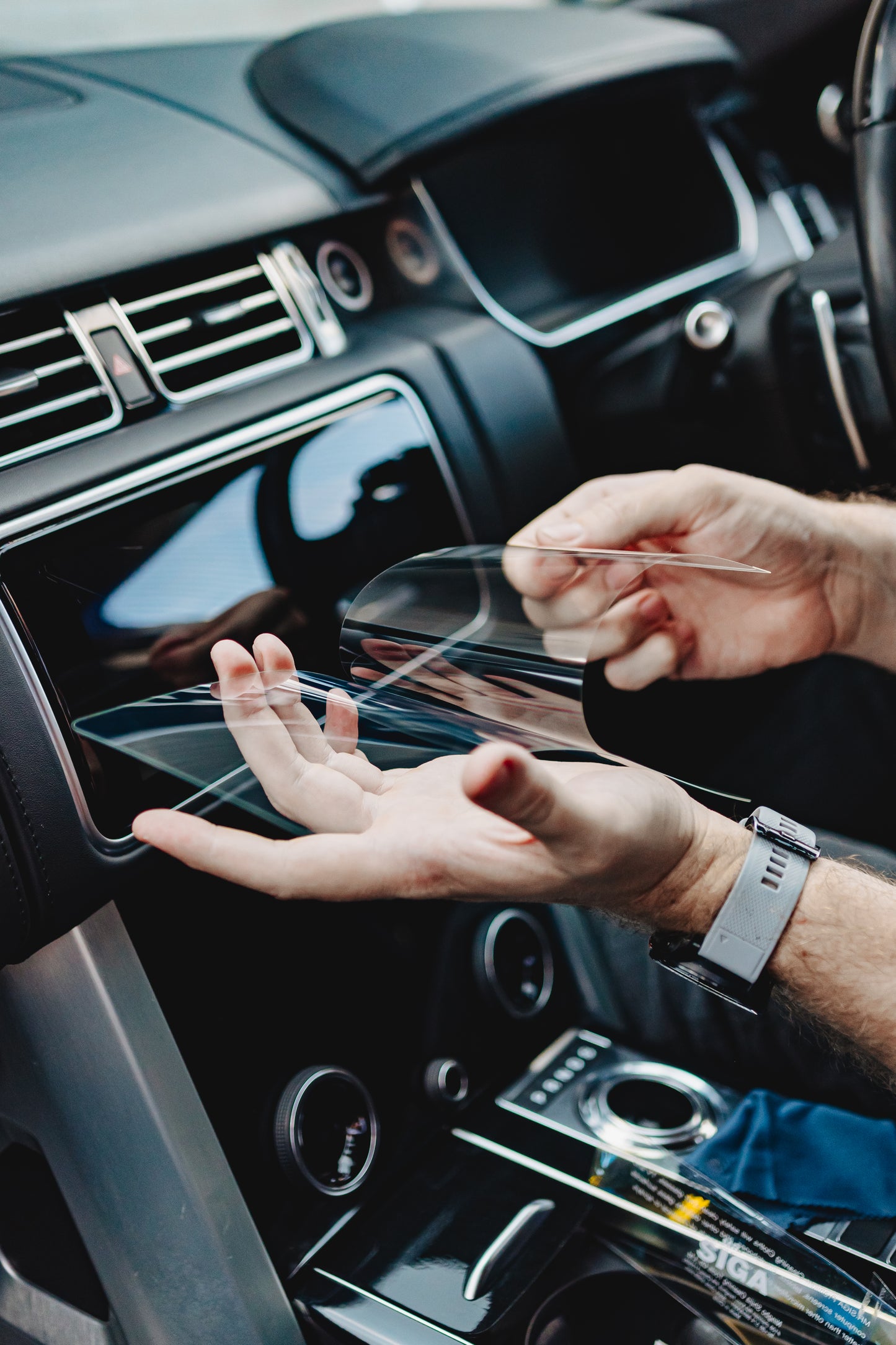 Range Rover (2018-2022) Screen Protector UK | Tempered Glass | CTSP