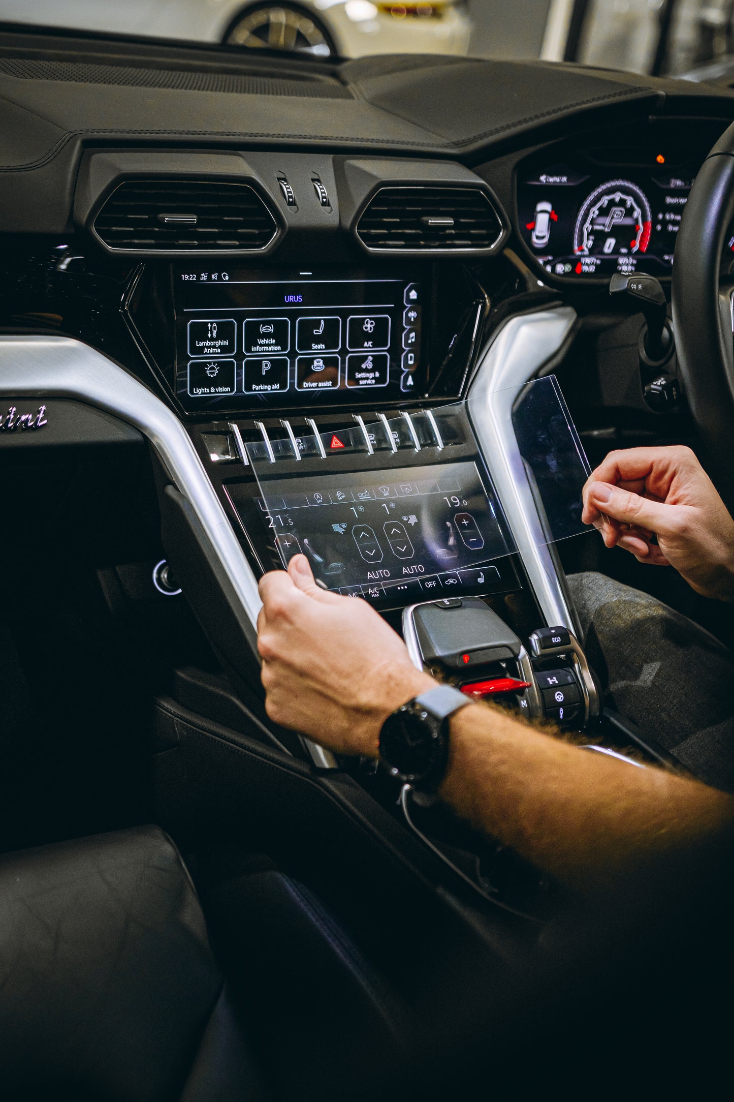 Lamborghini Urus Touchscreen Protector