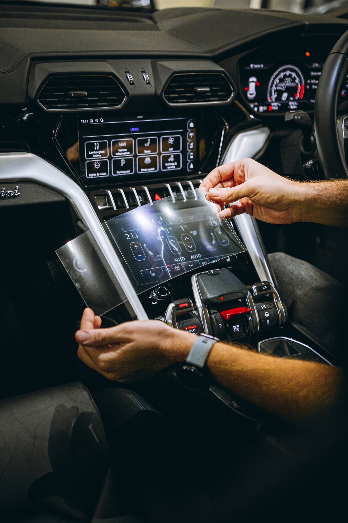 Lamborghini Urus Touchscreen Protector
